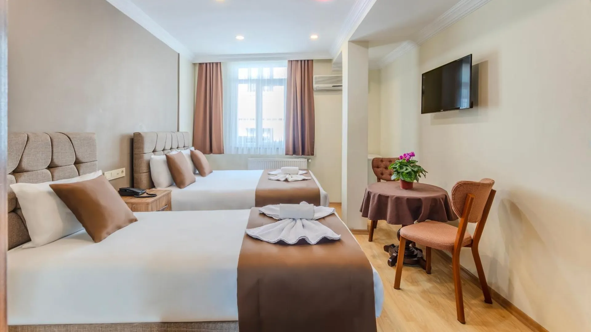 Hotel Silviya Стамбул 3*,  Турция