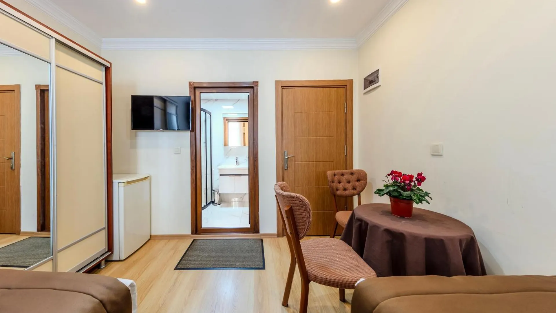 Hotel Silviya Стамбул