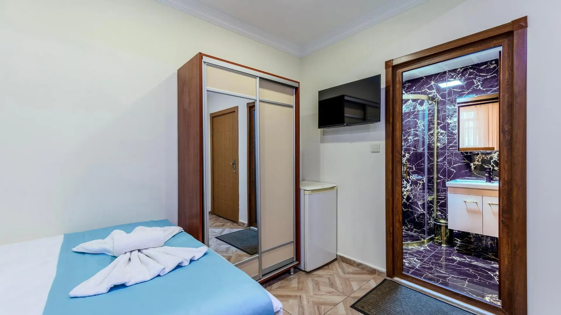 Hotel Silviya Стамбул 3*,