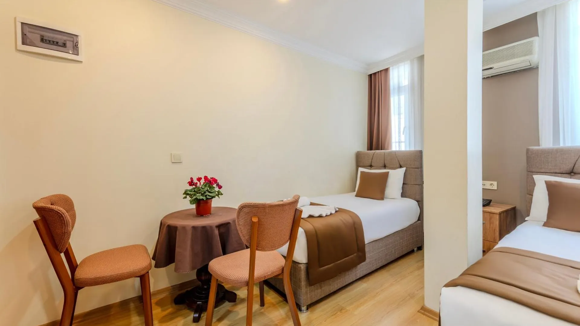 Hotel Silviya Стамбул